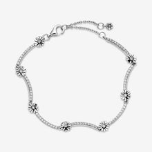 Load image into Gallery viewer, Sparkling Daisy Flower Bracelet